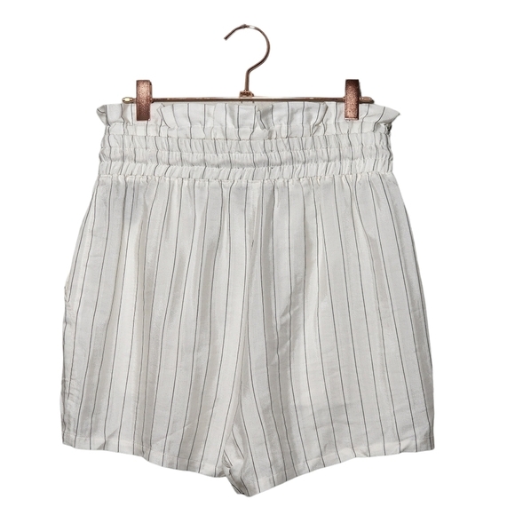 RTA Tara high rise silky stripe Paper Bag shorts in white black stripe size M - Picture 2 of 14